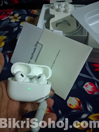 Apple AirPods Pro 2nd Gen - Full Box